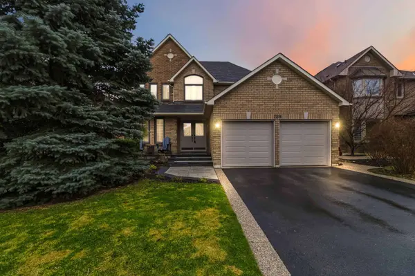 2208 Brays LN, Oakville, ON L6M 3J7