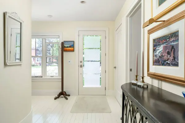 23 Alice ST E, Blue Mountains, ON N0H 2P0