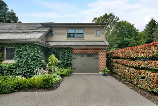23 Alice ST E, Blue Mountains, ON N0H 2P0