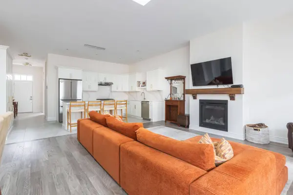 21 Sassafras ROW, Fort Erie, ON L0S 1N0