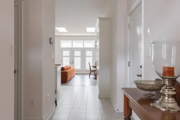 21 Sassafras ROW, Fort Erie, ON L0S 1N0