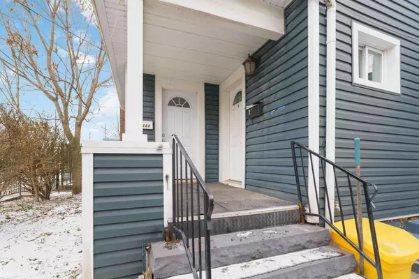 108 Queenston ST, St. Catharines, ON L2R 2Z3