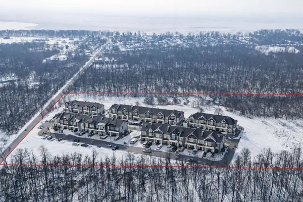 613 Helena ST, Fort Erie, ON L2A 4K2