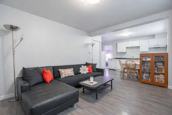 108 Queenston ST, St. Catharines, ON L2R 2Z3