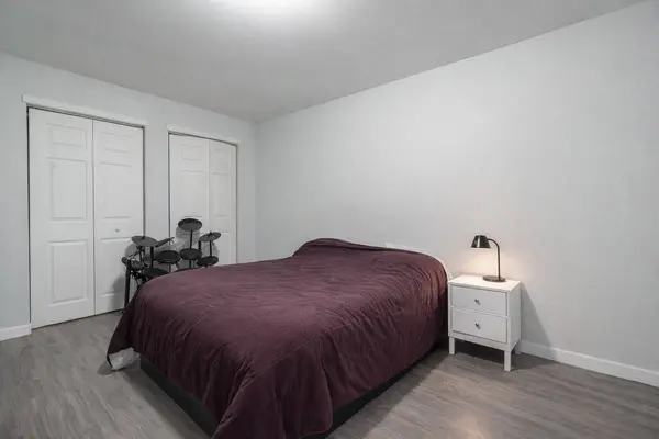 108 Queenston ST, St. Catharines, ON L2R 2Z3