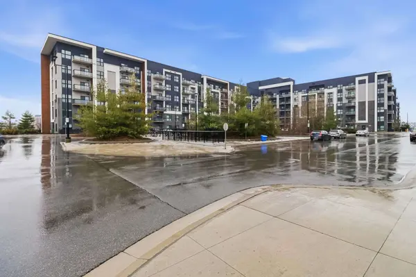 128 Grovewood Common N/A #122, Oakville, ON L6H 0X3