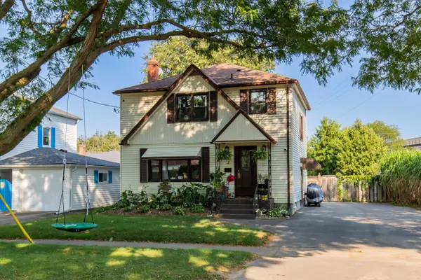 2 Thorndale AVE #C, St. Catharines, ON L2R 6A3