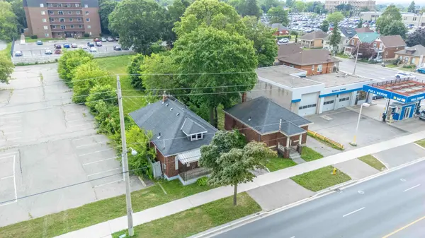 341 St Paul AVE, Brantford, ON N3R 4N2