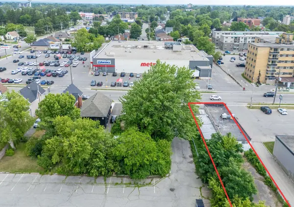 120 St George ST, Brantford, ON N3R 1V6