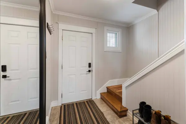 54 Weir ST S, Hamilton, ON L8K 3A4