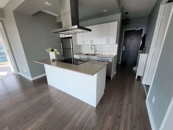 165 Legion RD N #2930, Toronto W06, ON M8Y 0B3