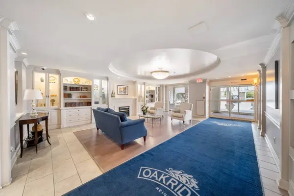 50 Old Mill RD #703, Oakville, ON L6J 7W1