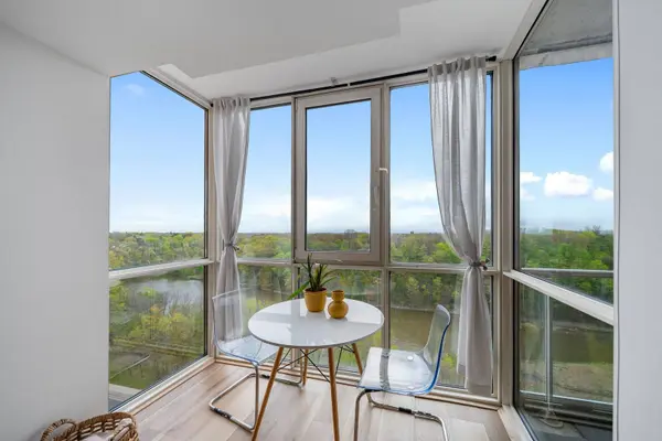 50 Old Mill RD #703, Oakville, ON L6J 7W1