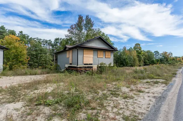 216 Musquash RD, Gravenhurst, ON P1P 1R2