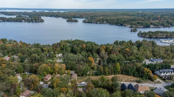 220 Musquash RD, Gravenhurst, ON P1P 1R2