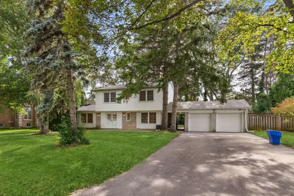 24 Valloncliffe RD