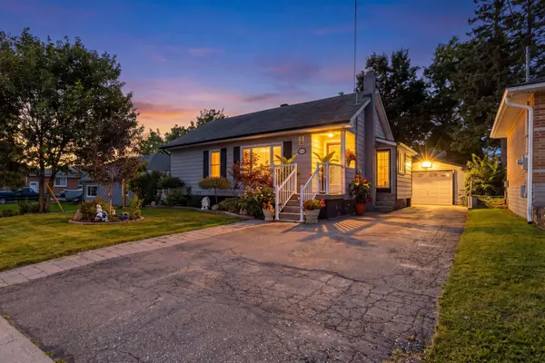 8 Wauchope AVE