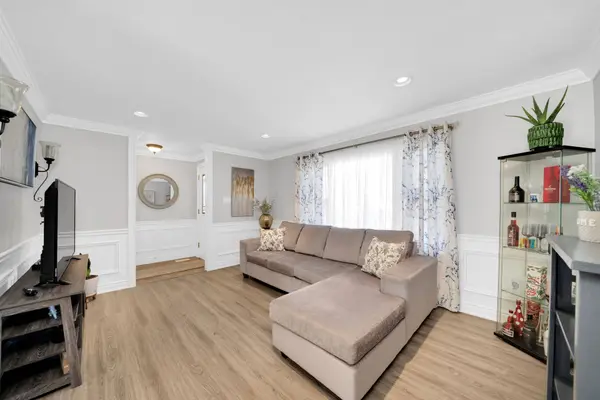 8 Wauchope AVE, Cambridge, ON N1R 1A5