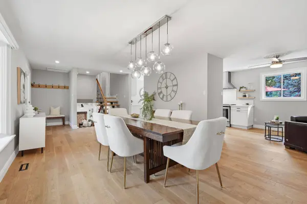 1281 Lakeview DR, Oakville, ON L6H 2N1