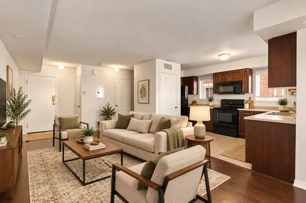 43 Hays BLVD #14, Oakville, ON L6H 3J3