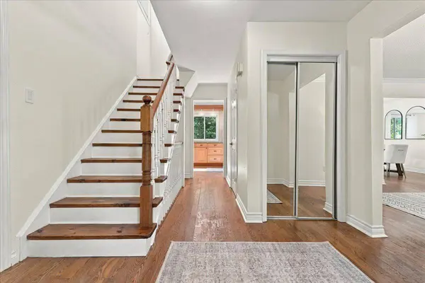 1125 Grand BLVD, Oakville, ON L6H 2X2