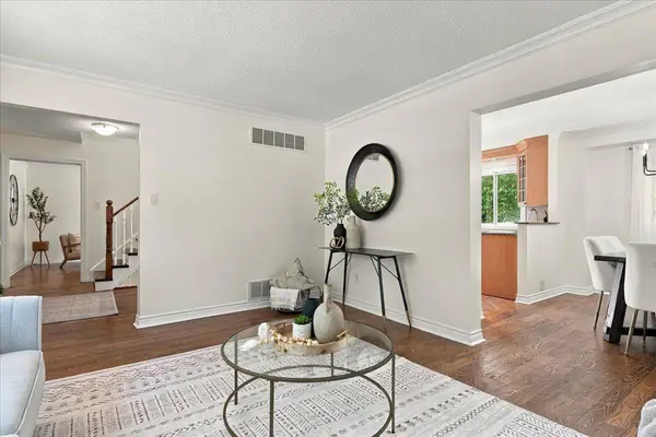 1125 Grand BLVD, Oakville, ON L6H 2X2