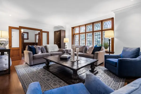 28 Thompson AVE, Toronto W07, ON M8Z 3T3