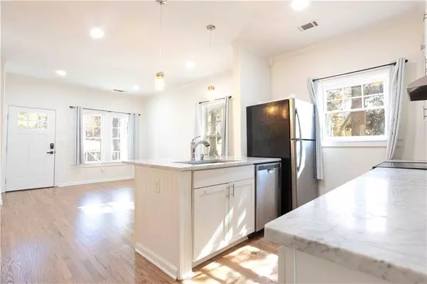 183 Burbank DR SW, Atlanta, GA 30314