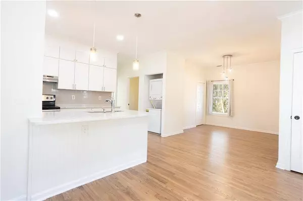 183 Burbank DR SW, Atlanta, GA 30314