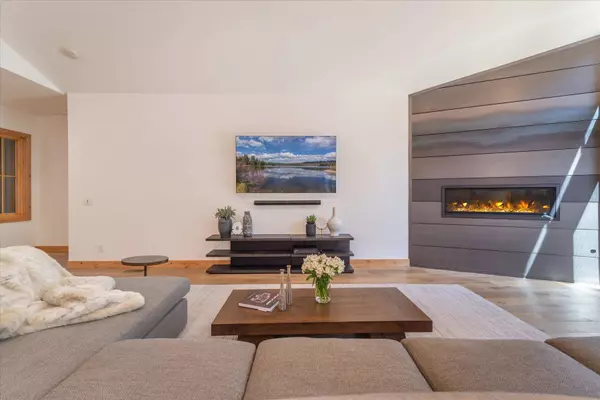 14223 Pathway Avenue, Truckee, CA 96161