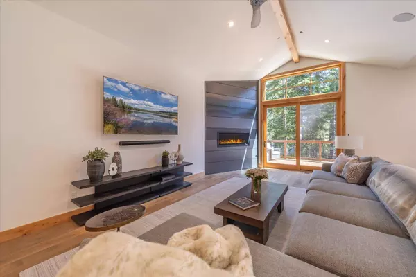 14223 Pathway Avenue, Truckee, CA 96161