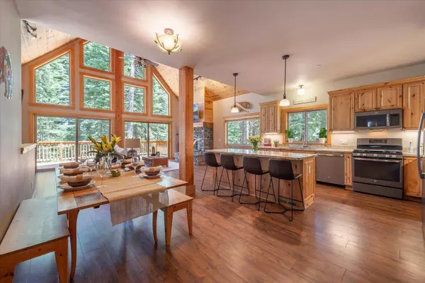 11673 Skislope Way, Truckee, CA 96161