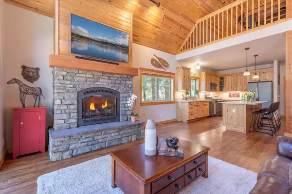 11673 Skislope Way, Truckee, CA 96161