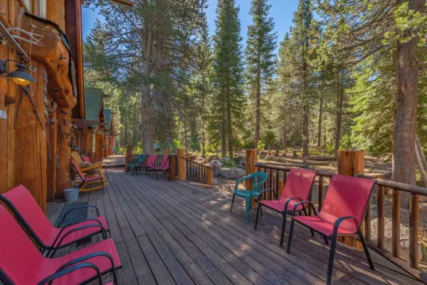 8600 Cold Stream Road, Truckee, CA 96161
