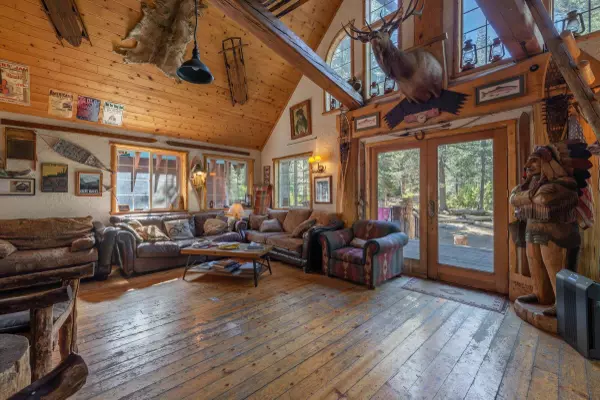 8600 Cold Stream Road, Truckee, CA 96161