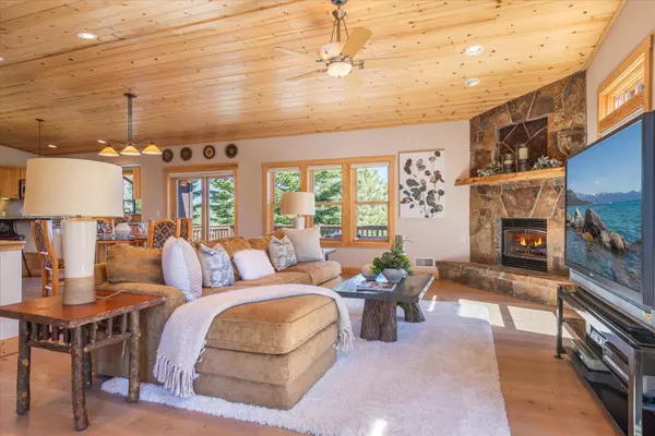 14905 Skislope Way, Truckee, CA 96161