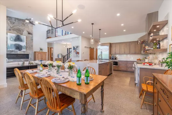 12382 Caleb Drive, Truckee, CA 96161