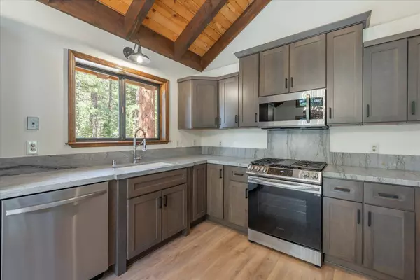 14890 Cavalier Rise, Truckee, CA 96161