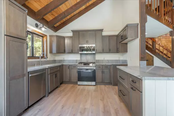 14890 Cavalier Rise, Truckee, CA 96161