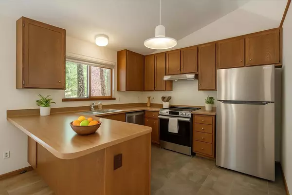 14094 Saint Croix Way, Truckee, CA 96161