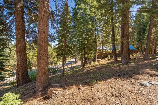 14007 Pathway Avenue, Truckee, CA 96161