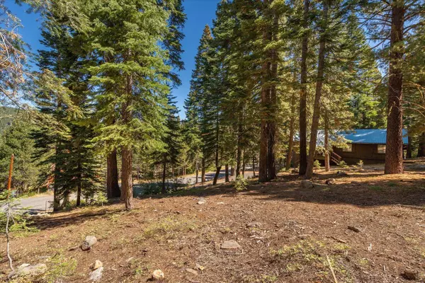 14007 Pathway Avenue, Truckee, CA 96161