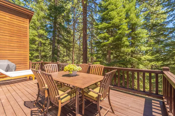 11685 Saint Bernard Drive, Truckee, CA 96161