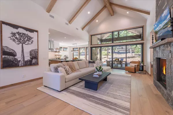 9087 Horned Lark Court, Truckee, CA 96161