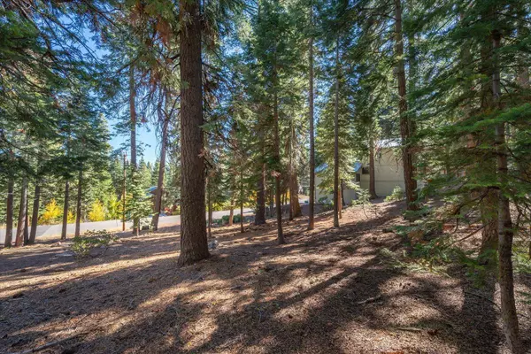 11888 Chamonix Road, Truckee, CA 96161