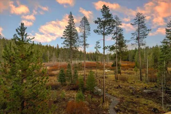 11529 Zermatt Drive, Truckee, CA 96161-6555