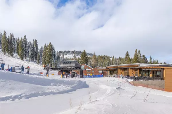 11723 Snowpeak Way #570, Truckee, CA 96161