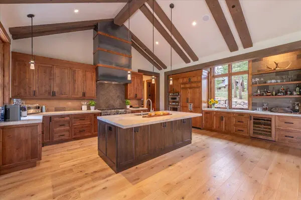 7705 Lahontan Drive, Truckee, CA 96161