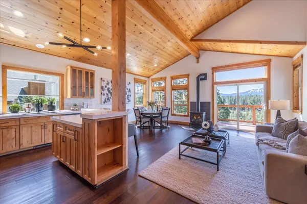 12041 Highland Avenue, Truckee, CA 96161-1718