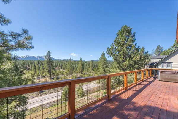 12041 Highland Avenue, Truckee, CA 96161-1718